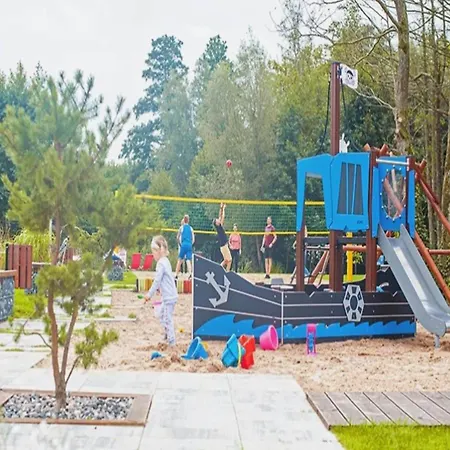 Comfortable Holiday Homes, Summer Pool, Sauna Tatil Evi Niechorze