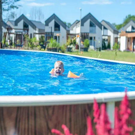 Comfortable Holiday Homes, Summer Pool, Sauna * Niechorze