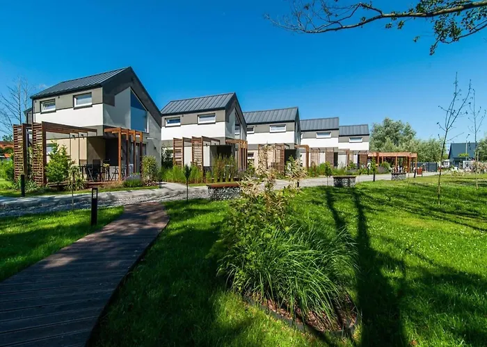 Comfortable Homes, Summer Pool, Sauna بيت للعطل *